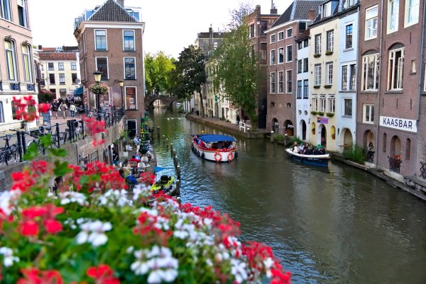 45 Utrecht Kanal Mit Boot