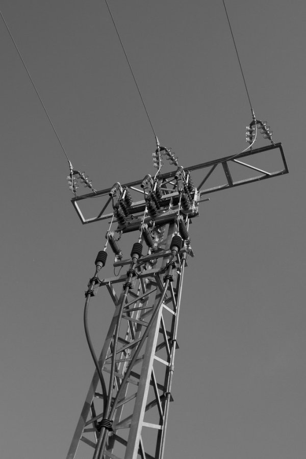 14 Strommast