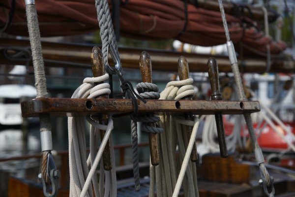 76 Segelboot Detail