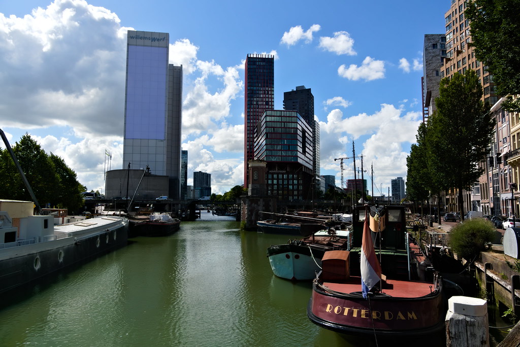 40 Rotterdam Boot Mit Hochhaus